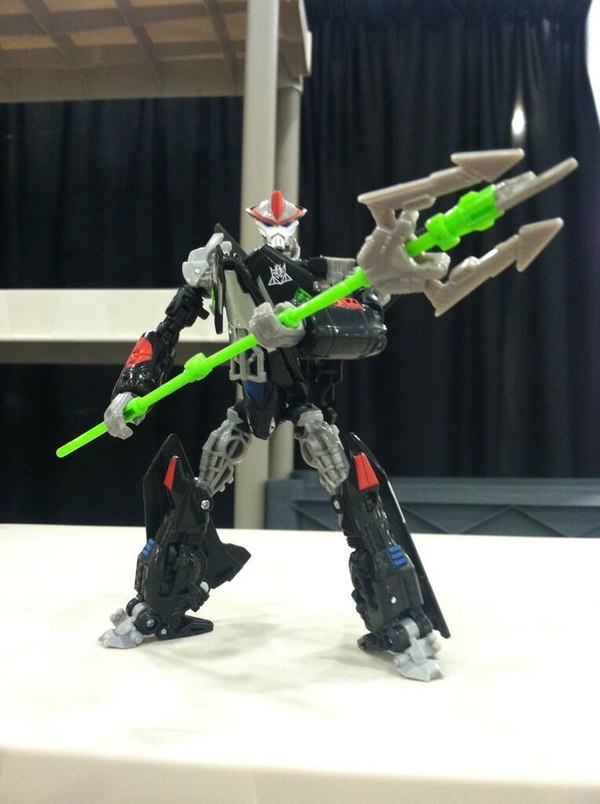 Botcon 2013   Starscream Is Ready, Are You Official Image Of HFTD Terradive Remake Robot Mode  (1 of 1)